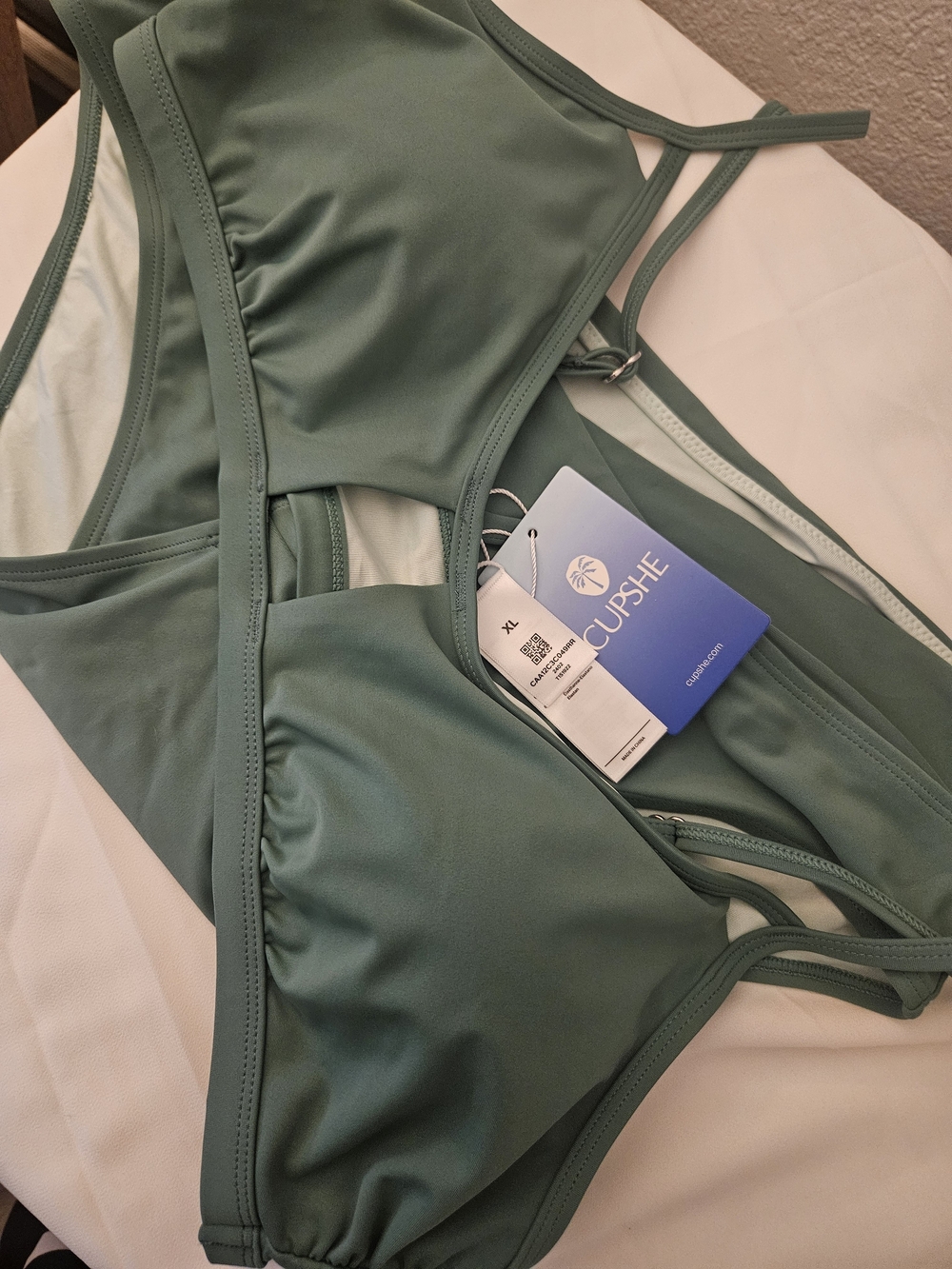 Cupshe Olive Green Triangle Bikini Top with Adjustable Straps Size XL